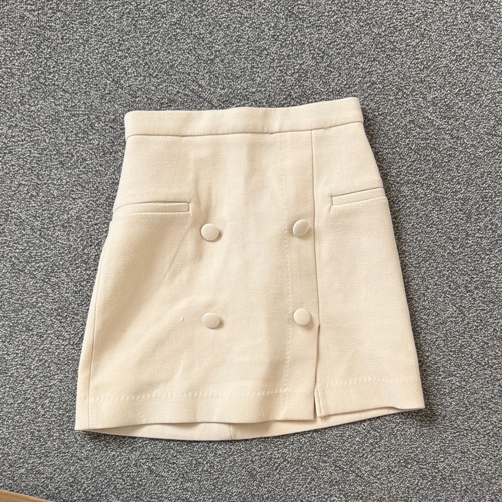 H&M Cream Textured Skirt